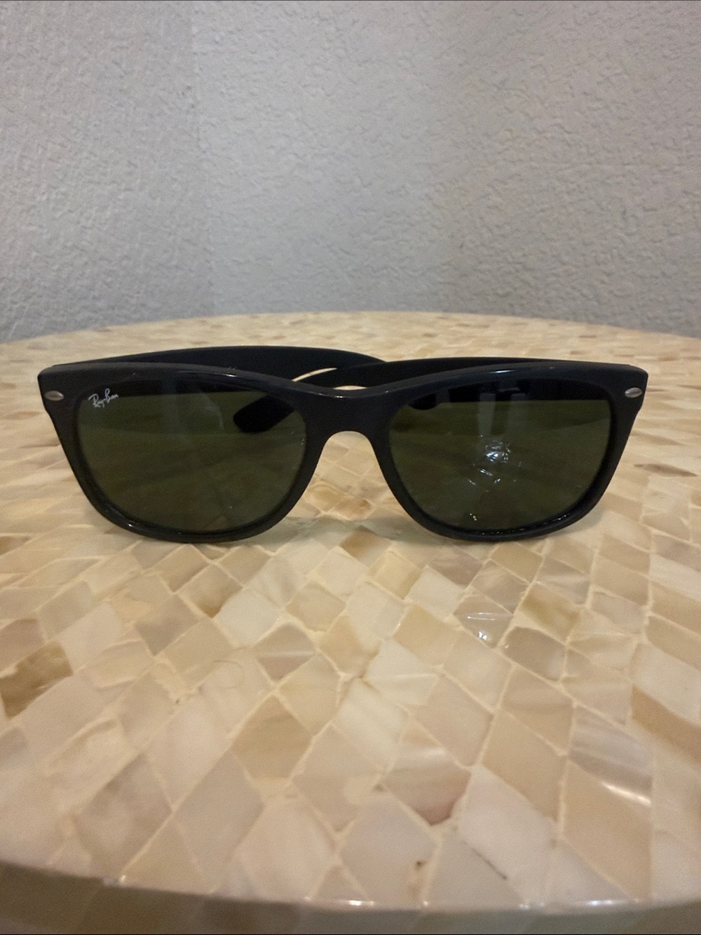 Ray-Ban Black wayfarer Frame Sunglasses with Dark Lenses